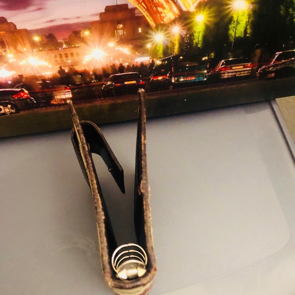 ❌❌SOLD❌❌Gucci Agenda - Picture 5 of 5